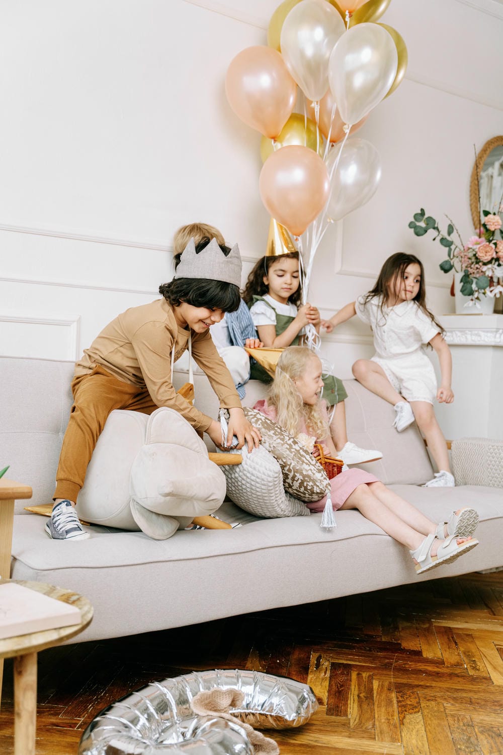Aile kutlaması için pastel balon dekoru
